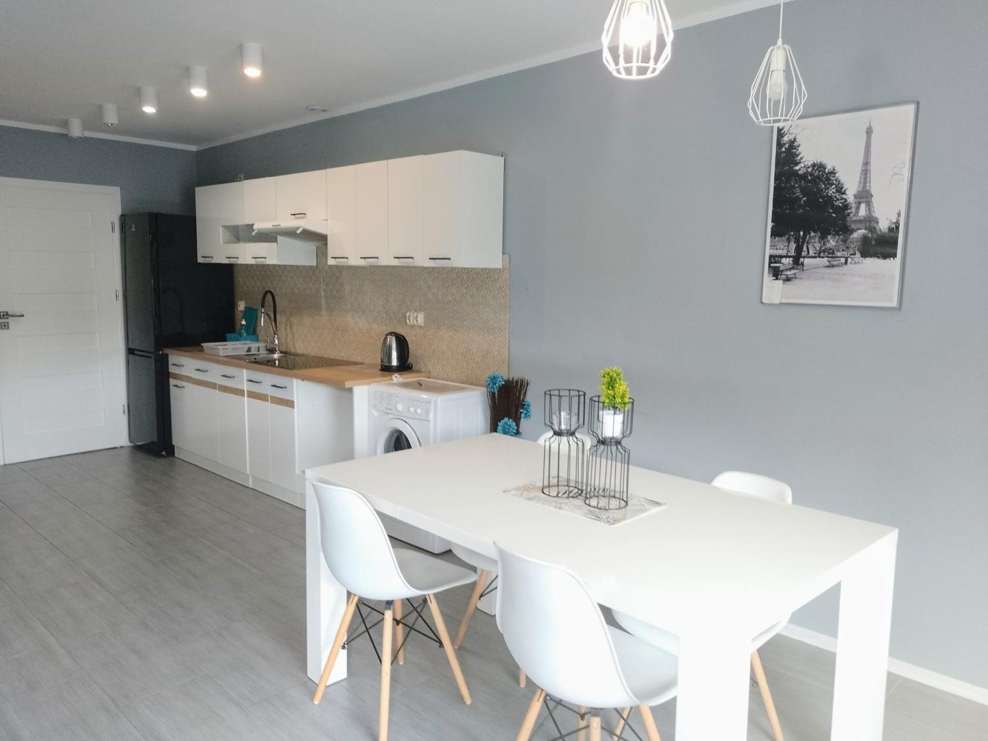 Noclegi Na Heweliusza Sanok Exteriör bild